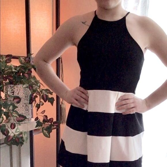 AQUA FLARE MINI DRESS BLACK/WHITE S NWT - Picture 13 of 16